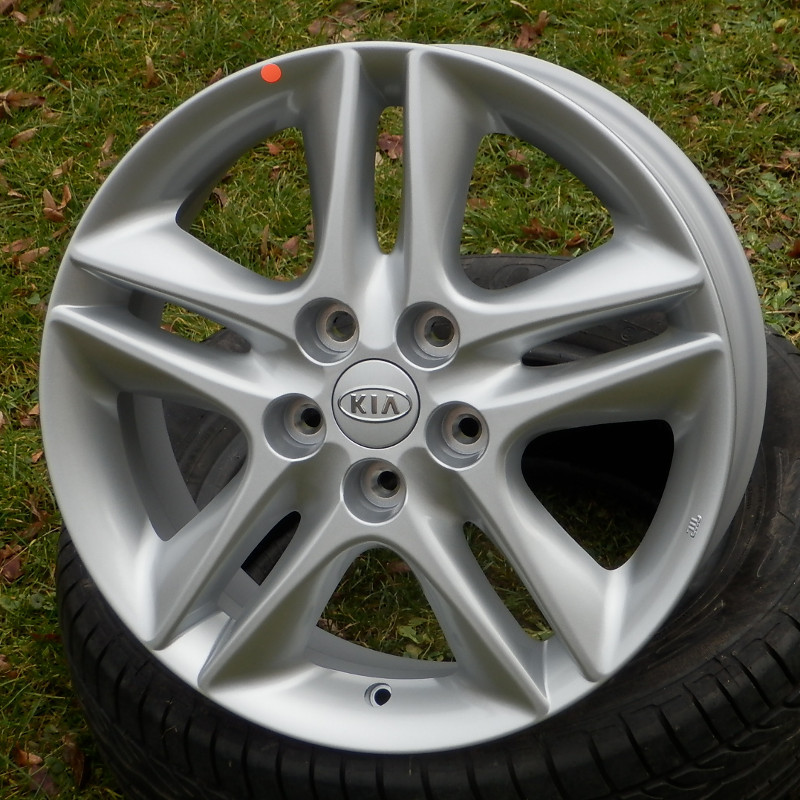 KIA original disk 52910-1H300 7x17 5x114,3 ET56.00 silver KIA original disk 52910-1H300 7x17 5x114,3 ET56.00 silver