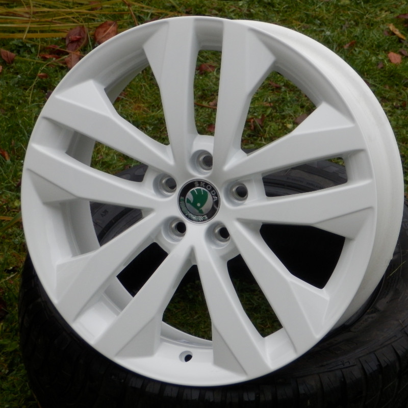 ŠKODA GIGARO FABIA II RS ŠKODA GIGARO FABIA II RS