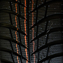 Bridgestone BLIZZAK LM001 255/40 R18 99V TL XL M+S 3PMSF FR